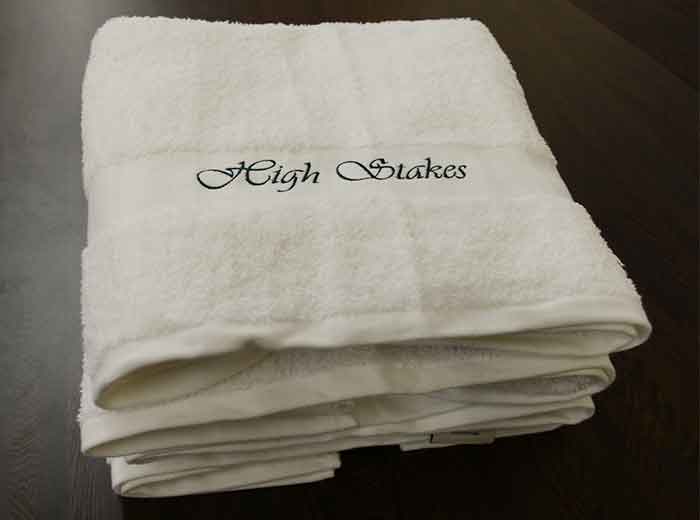 Embroidered bath towel